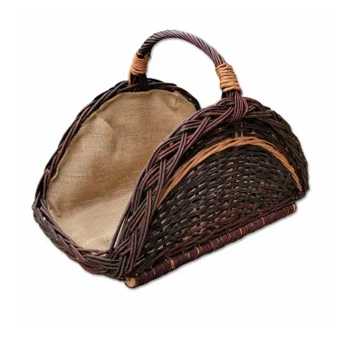 Prútený kôš na drevo