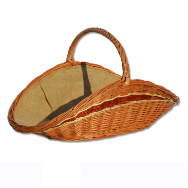 Prútený kôš na drevo