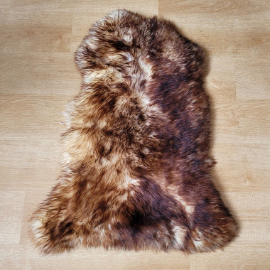 Ovčí koža farbená hnedá